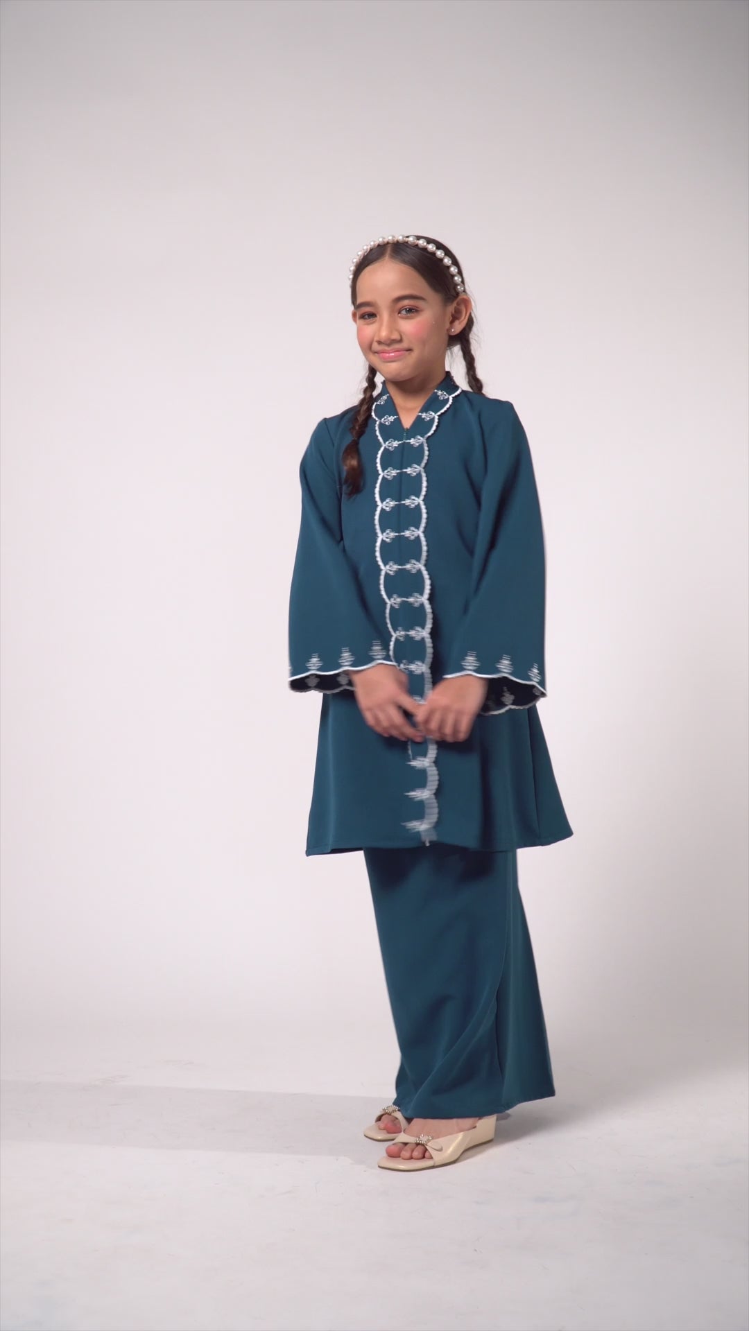 Saira Lanaa Kebaya Longgar Kids